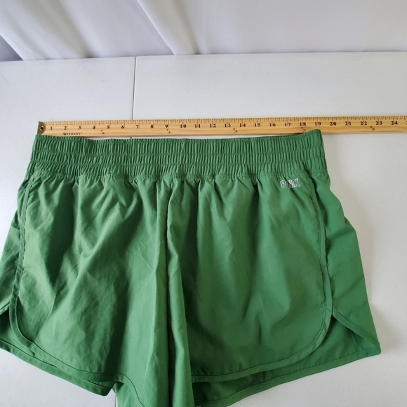Victoria's Secret Pink 3" Active Shorts Size XXL Green Workout Sporty Pull-on - Picture 9 of 12